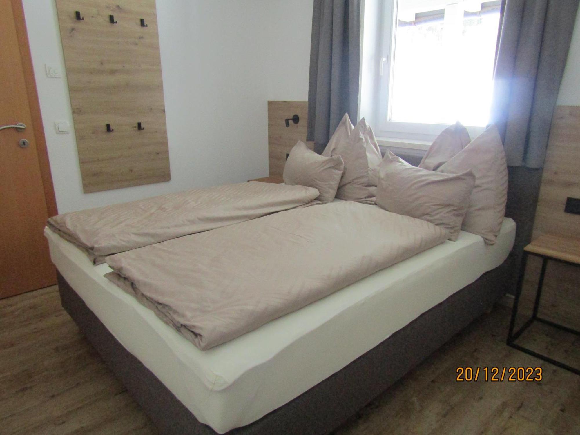 Appartement Heiss Клайнарл Екстериор снимка